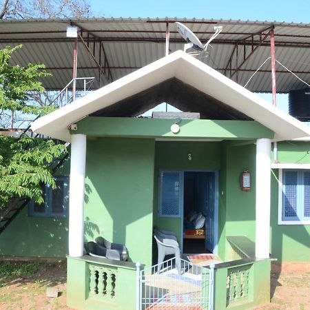Aarraams Farms & Resorts Masinagudi Buitenkant foto